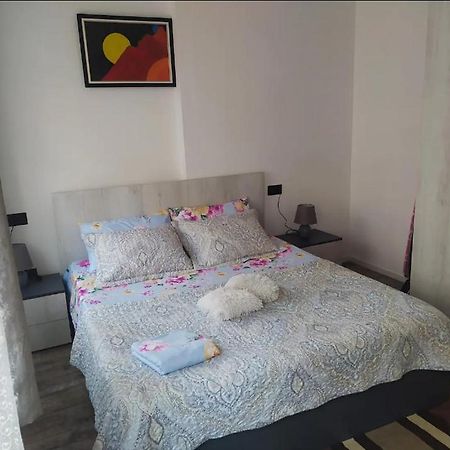 #1 Modern 1Br With Balcony In Up-And-Coming Hip Area Appartamento Tirana Esterno foto