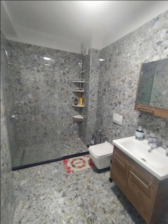 #1 Modern 1Br With Balcony In Up-And-Coming Hip Area Appartamento Tirana Esterno foto